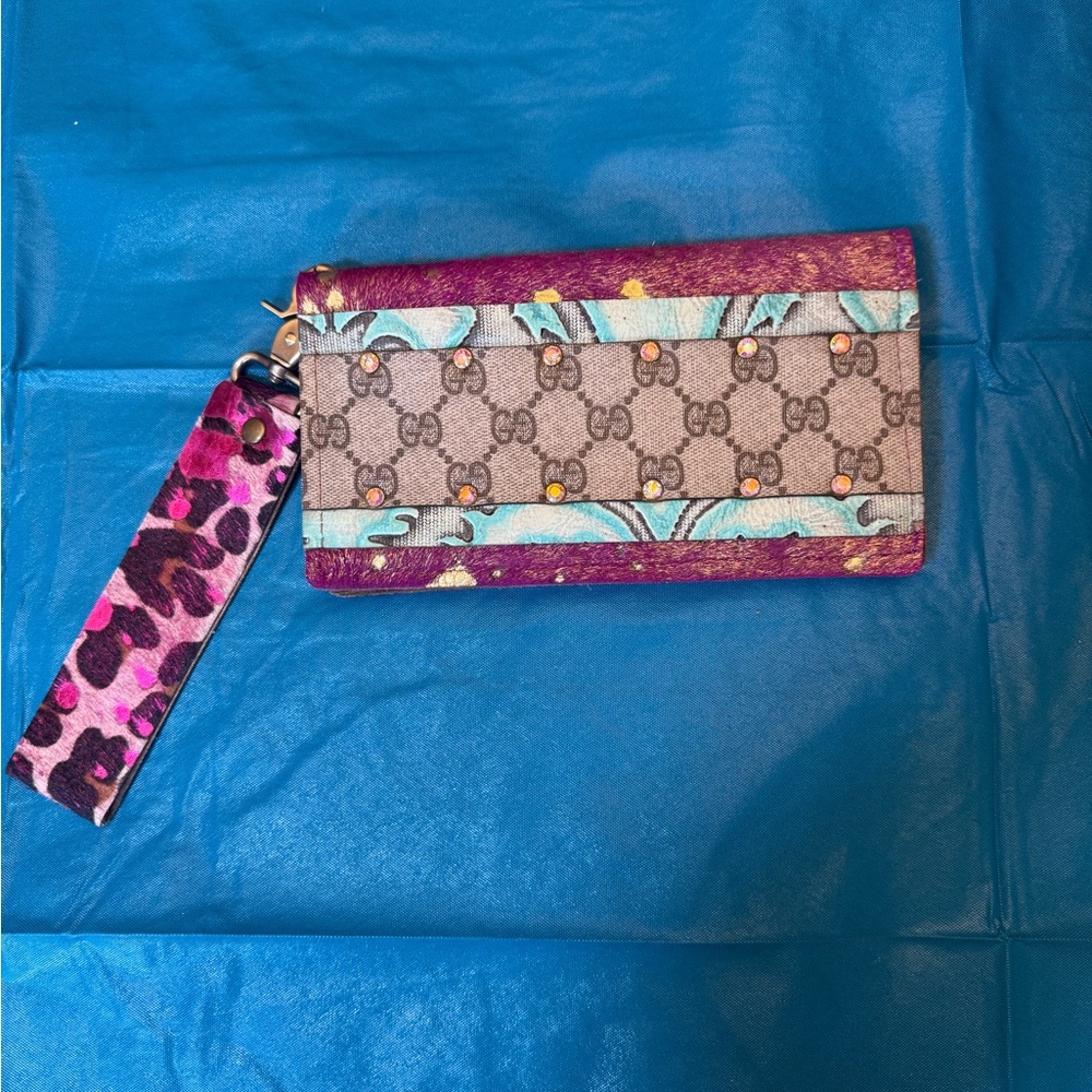 Multicolor GG Canvas Wristlet with Pink Leopard Strap